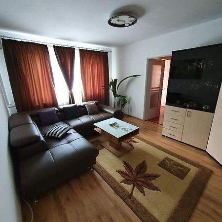 Apartament Cu Regim Hotelier In Dr.Tr. Severin Drobeta Turnu Severin Eksteriør billede