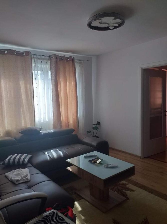 Apartament Cu Regim Hotelier In Dr.Tr. Severin Drobeta Turnu Severin Eksteriør billede