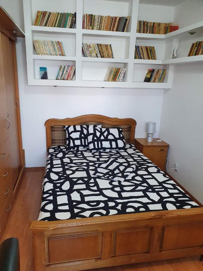 Apartament Cu Regim Hotelier In Dr.Tr. Severin Drobeta Turnu Severin Eksteriør billede